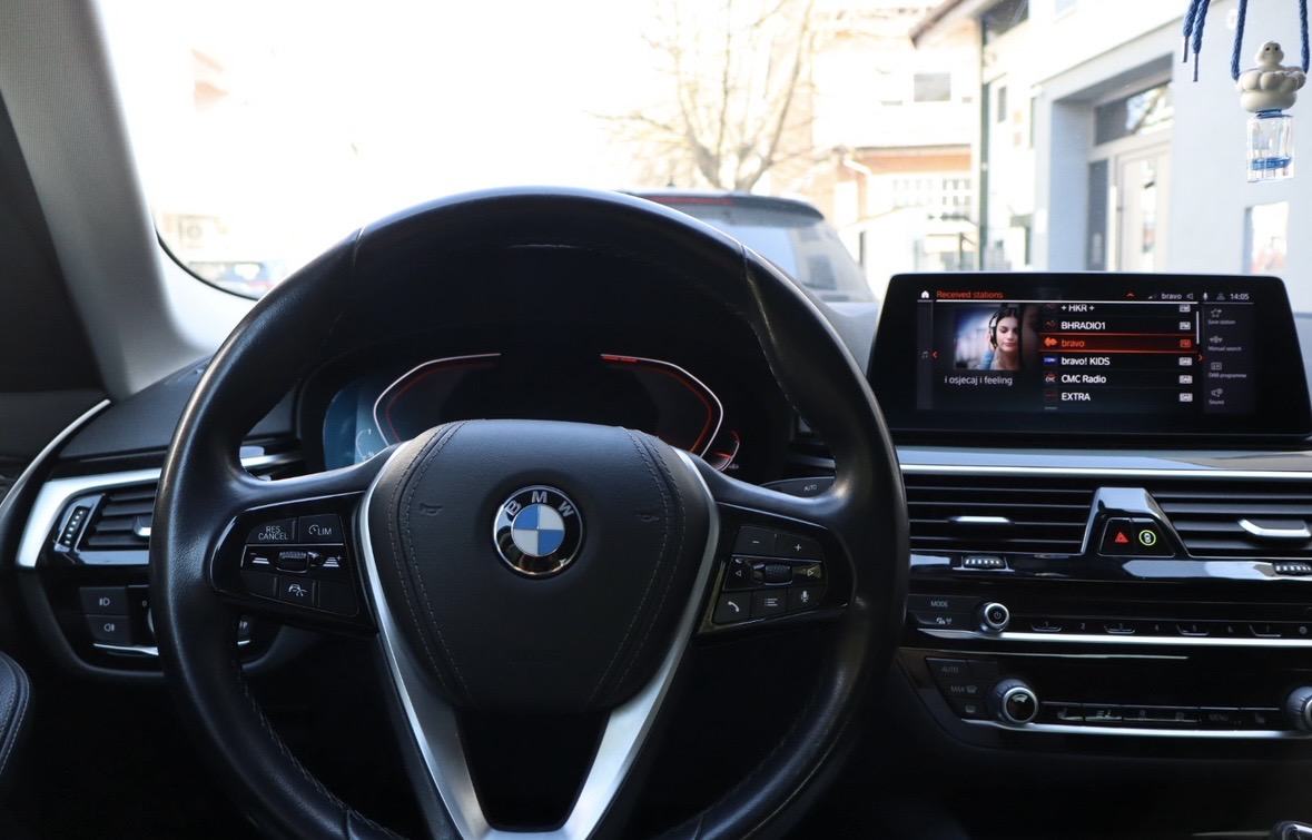 BMW serija 5 530d, fotografija 14