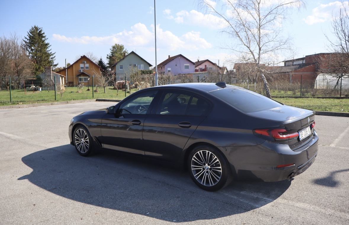 BMW serija 5 530d, fotografija 8