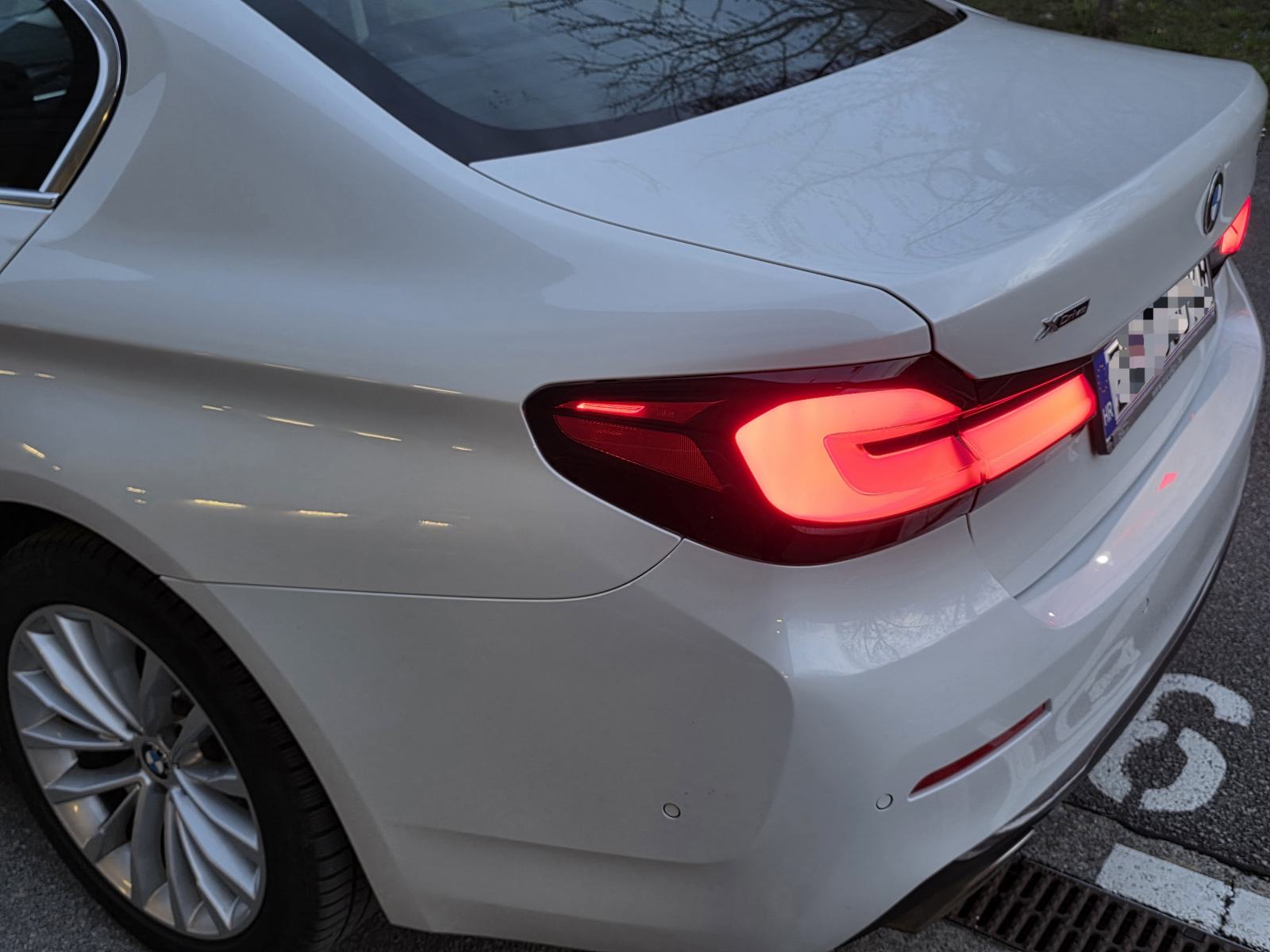 BMW 530XD LCI ,KOŽA, LASER,,iDRIVE,REG.1G.SERVISNA-ZAMJENA, fotografija 4