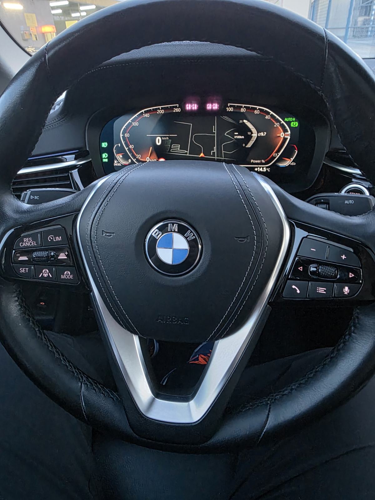 BMW 530XD LCI ,KOŽA, LASER,,iDRIVE,REG.1G.SERVISNA-ZAMJENA, fotografija 11