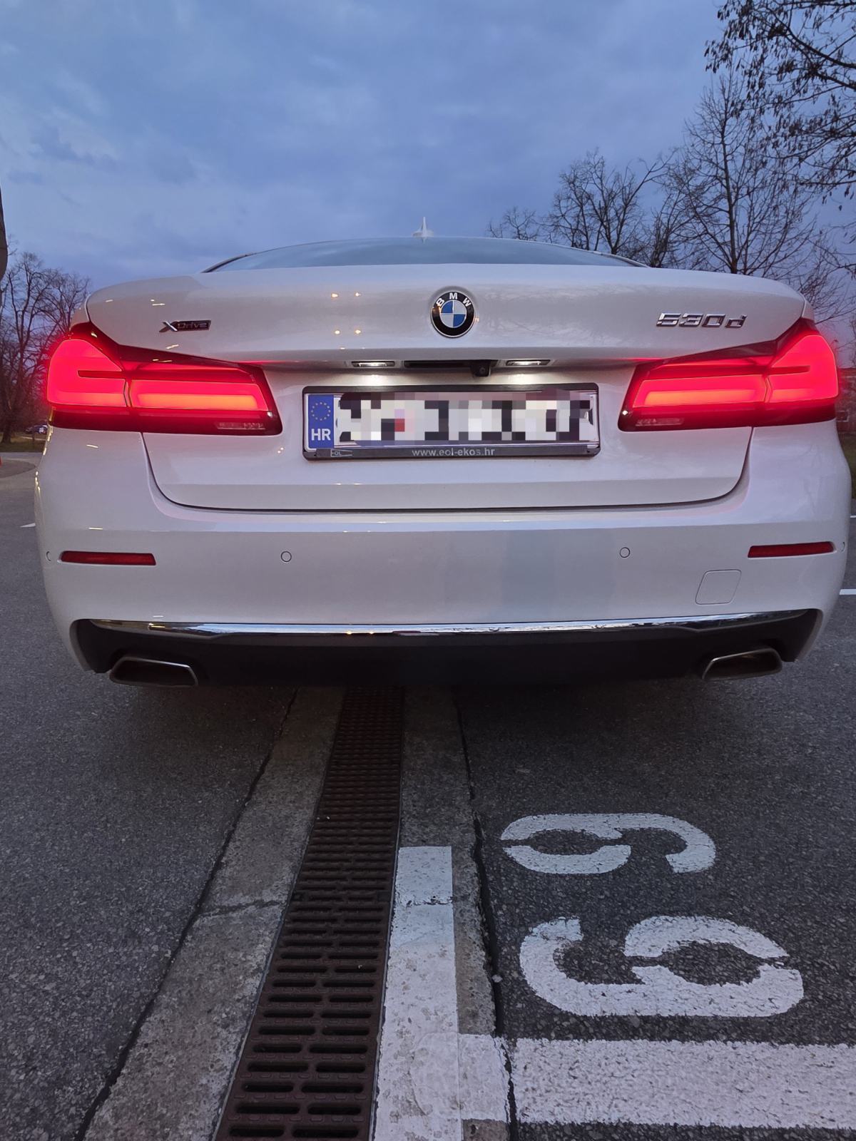 BMW 530XD LCI ,KOŽA, LASER,,iDRIVE,REG.1G.SERVISNA-ZAMJENA, fotografija 6