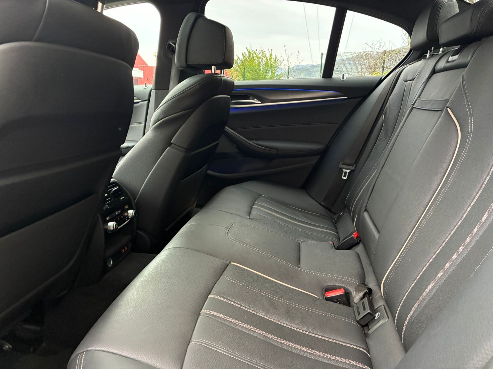 BMW serija 5 530d XDrive / MSport, fotografija 14