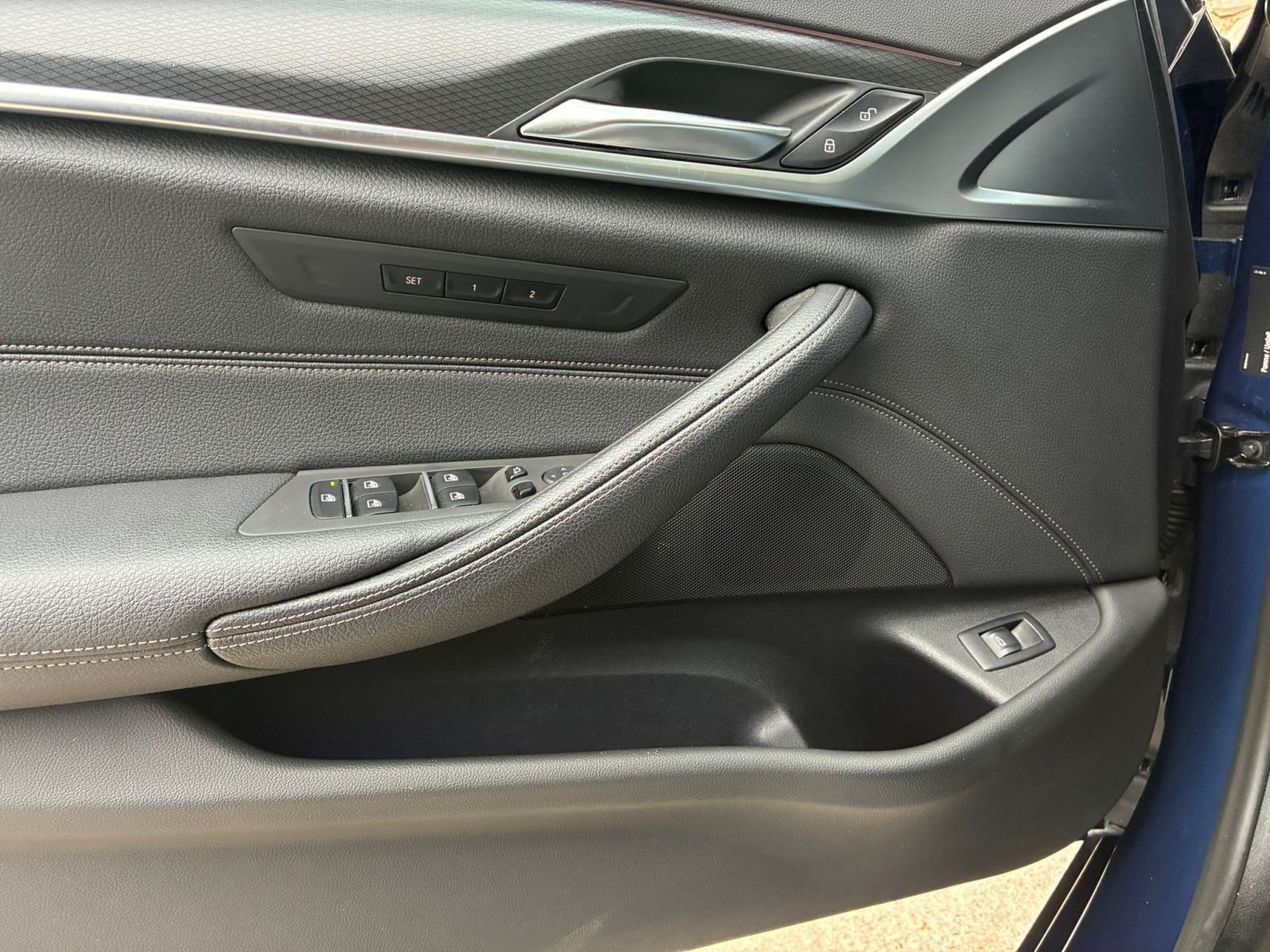 BMW serija 5 530d XDrive / MSport, fotografija 15