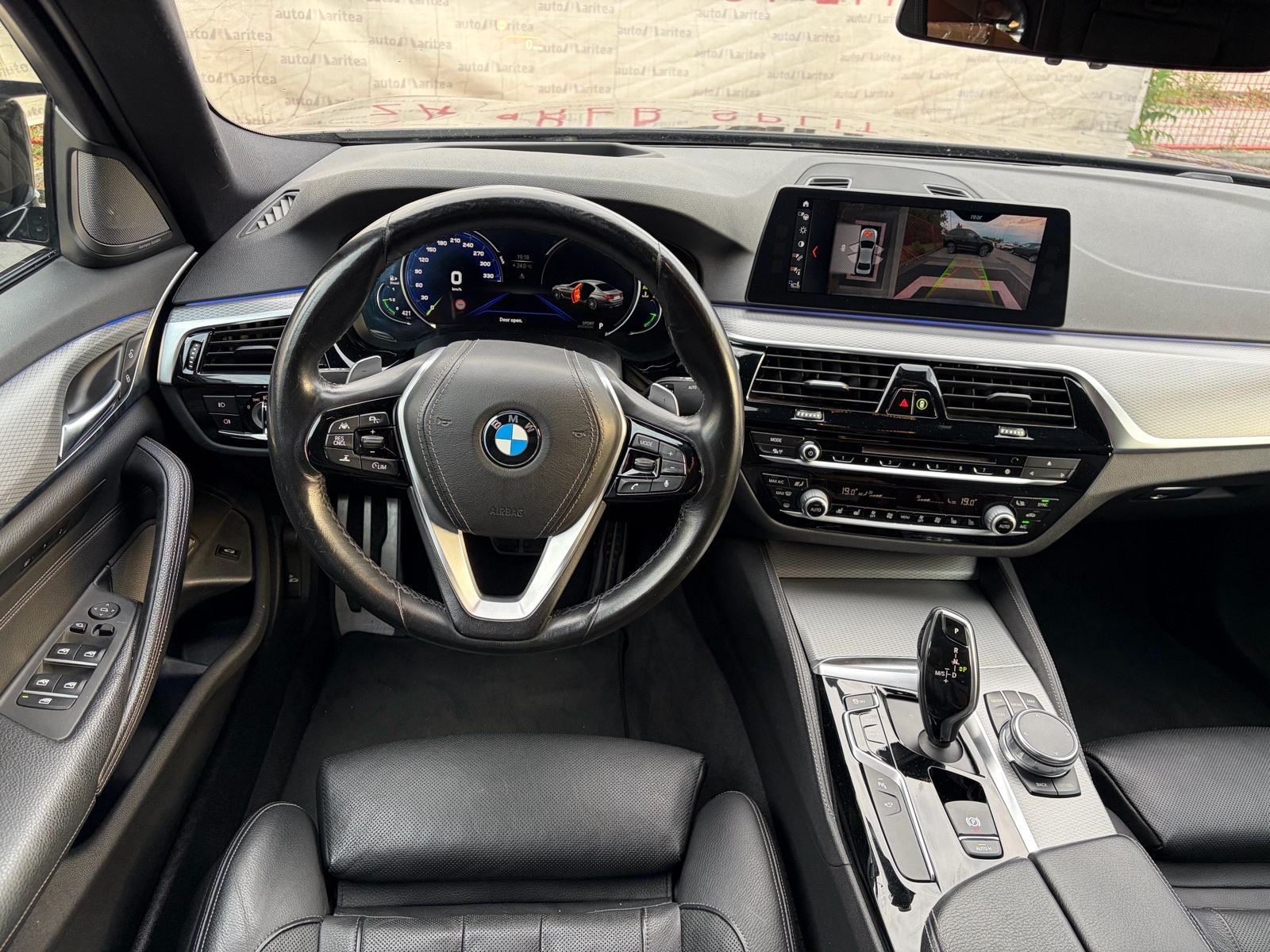 BMW serija 5 530d xDrive M-Paket•Digitalni sat•360kam•ACC•19", fotografija 13