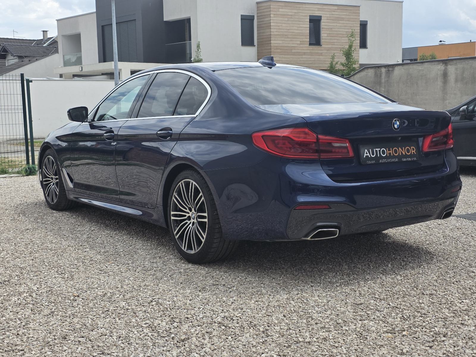 BMW serija 5 530d xDrive M Sport Servisna PDV Reg 12/26 Jamstvo, fotografija 8