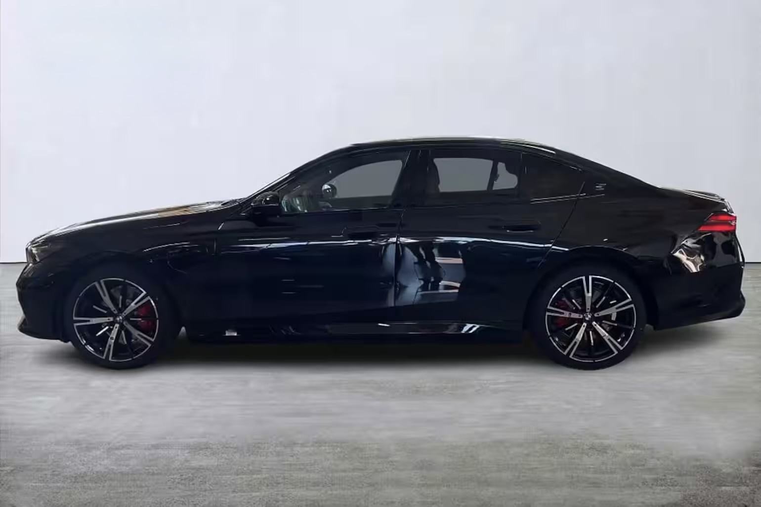 BMW 530e X - Drive 20’ M Pro Sport, Iconic Glow, B&W, Pano, PDV, fotografija 7