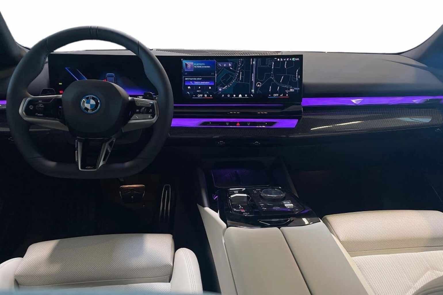 BMW 530e X - Drive 20’ M Pro Sport, Iconic Glow, B&W, Pano, PDV, fotografija 10