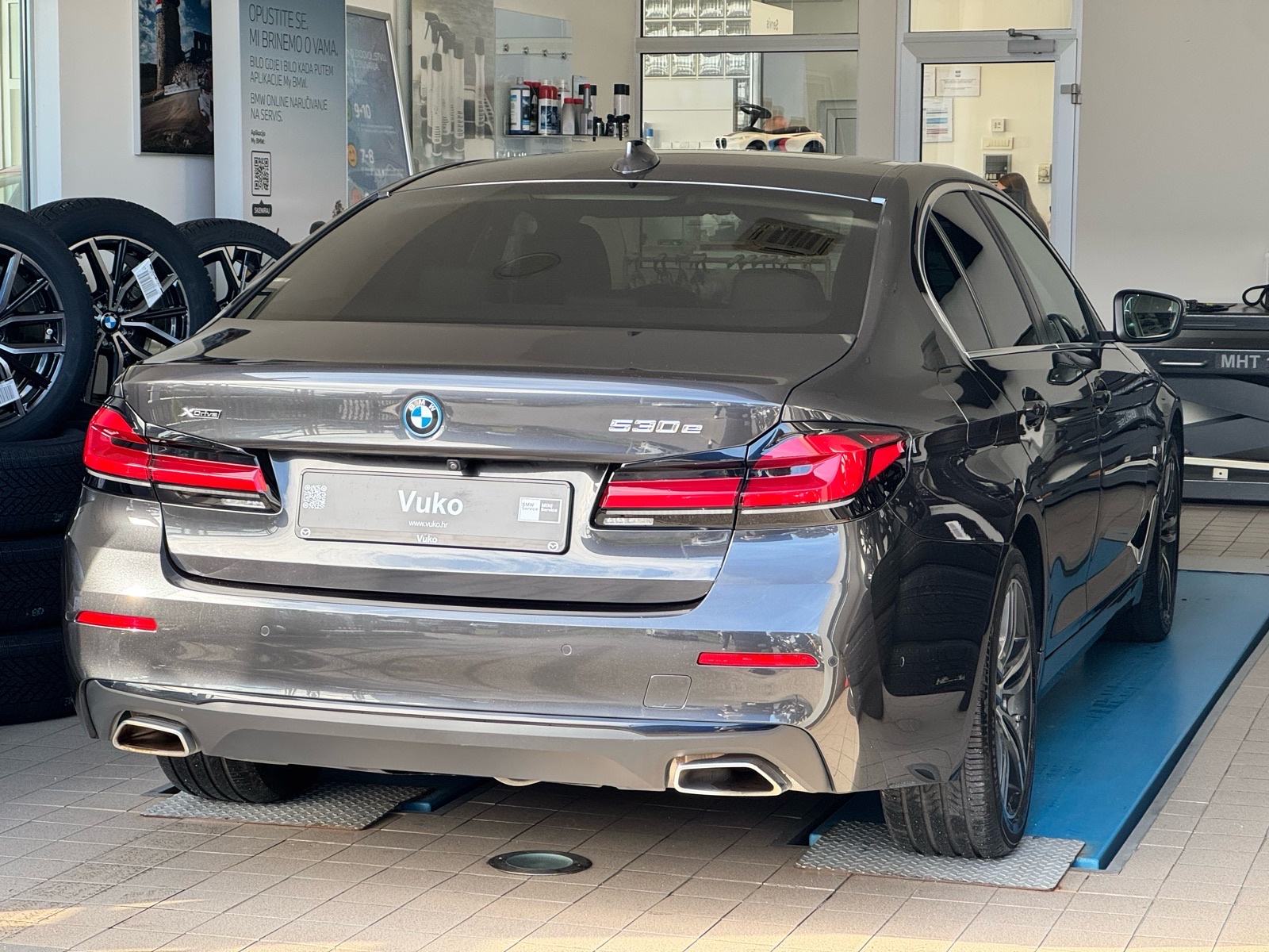 BMW serija 5 530e xDrive 215KW, fotografija 6