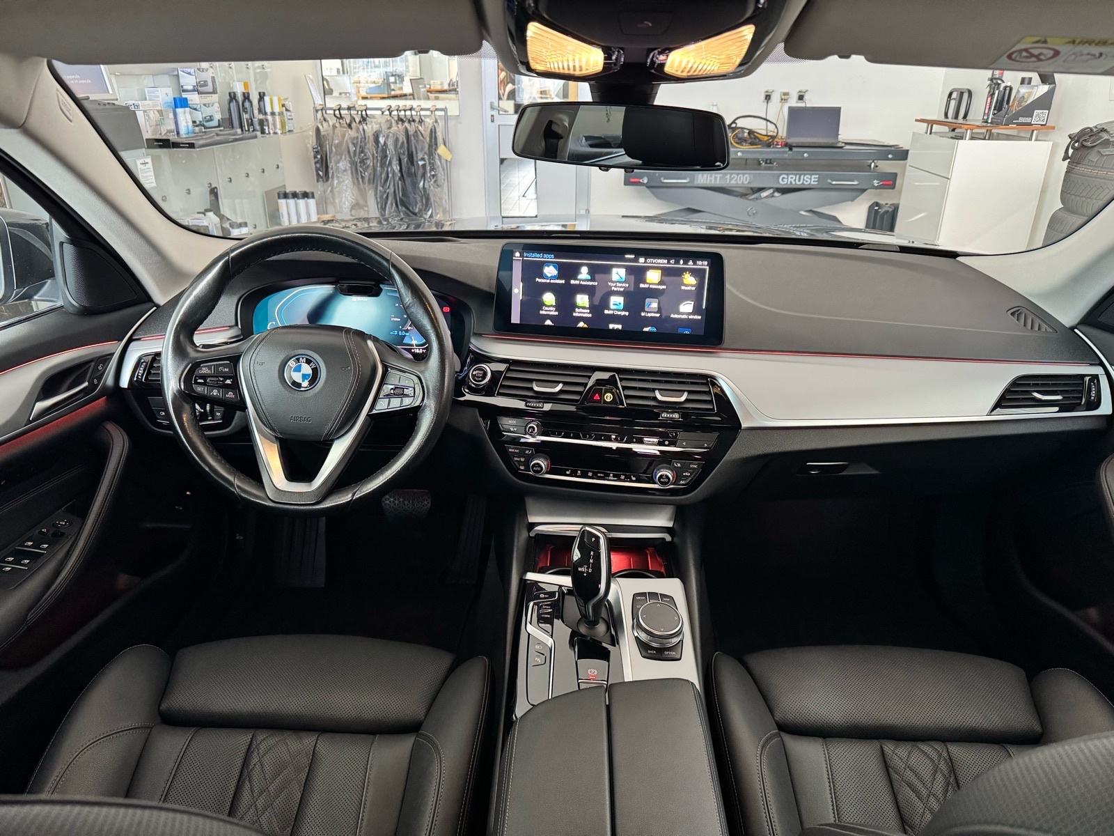 BMW serija 5 530e xDrive 215KW, fotografija 8