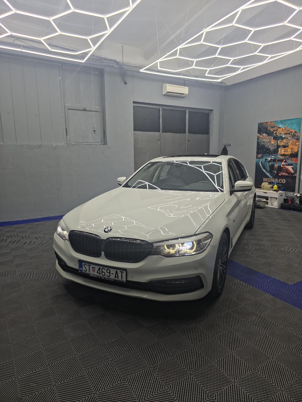 BMW serija 5 530i, fotografija 3