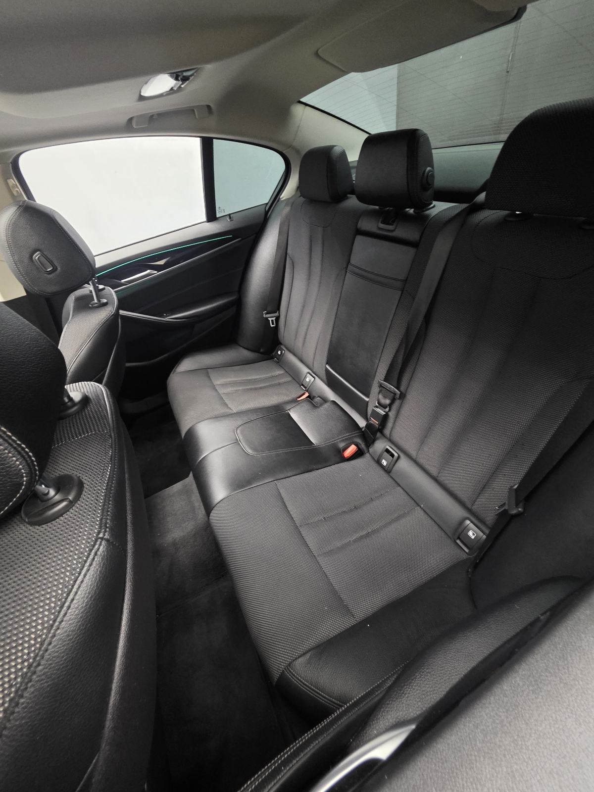 BMW serija 5 530i, fotografija 6