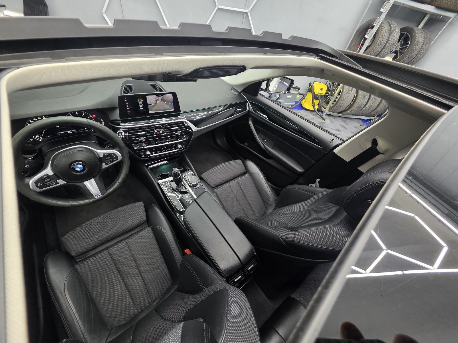 BMW serija 5 530i, fotografija 7