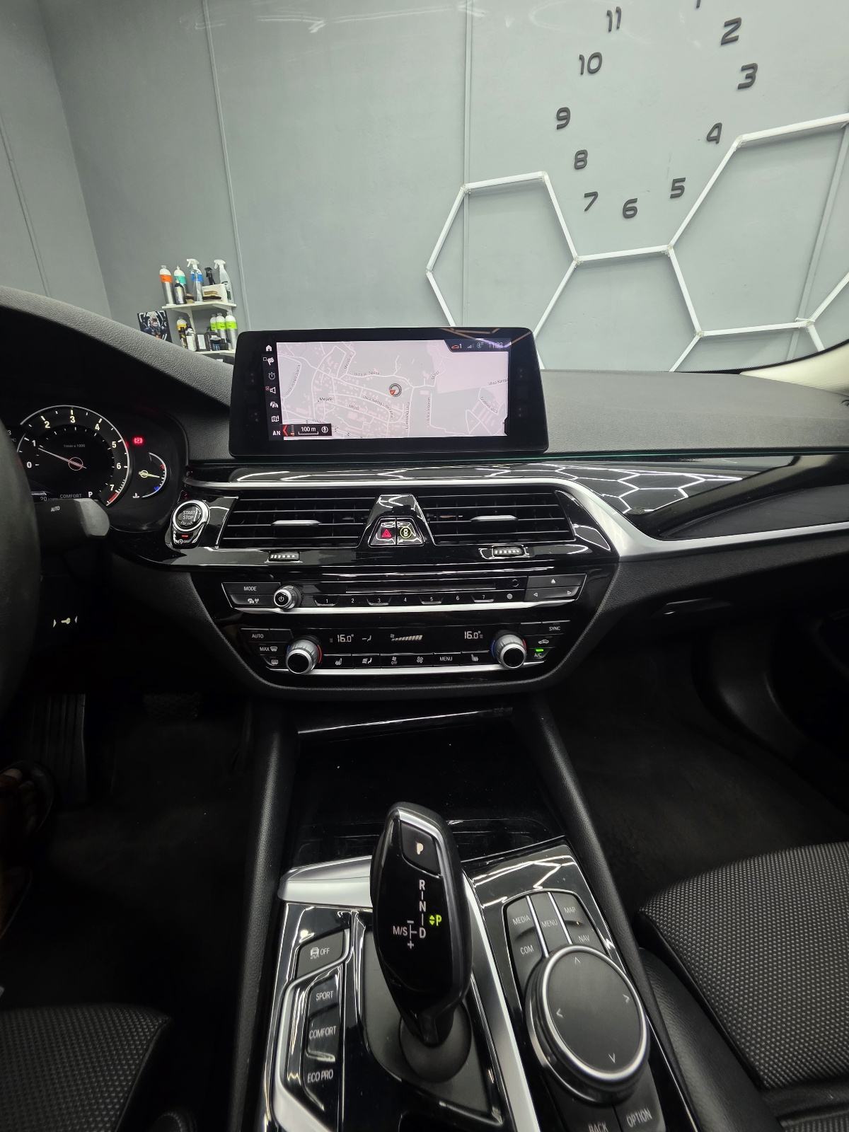 BMW serija 5 530i, fotografija 9