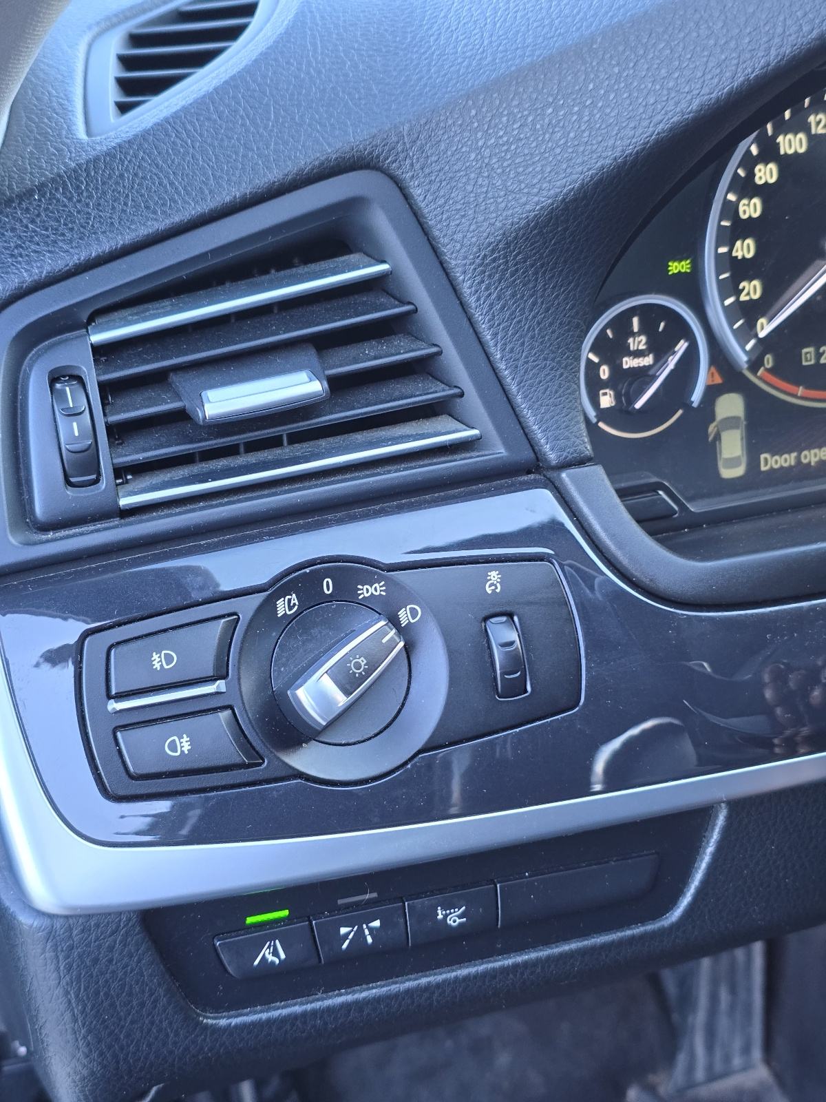 BMW 5 F10 530d xDrive, fotografija 10