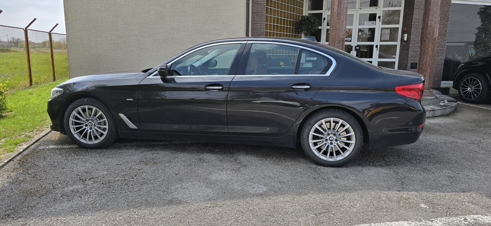BMW serija 5 530xd Luxury line, fotografija 6