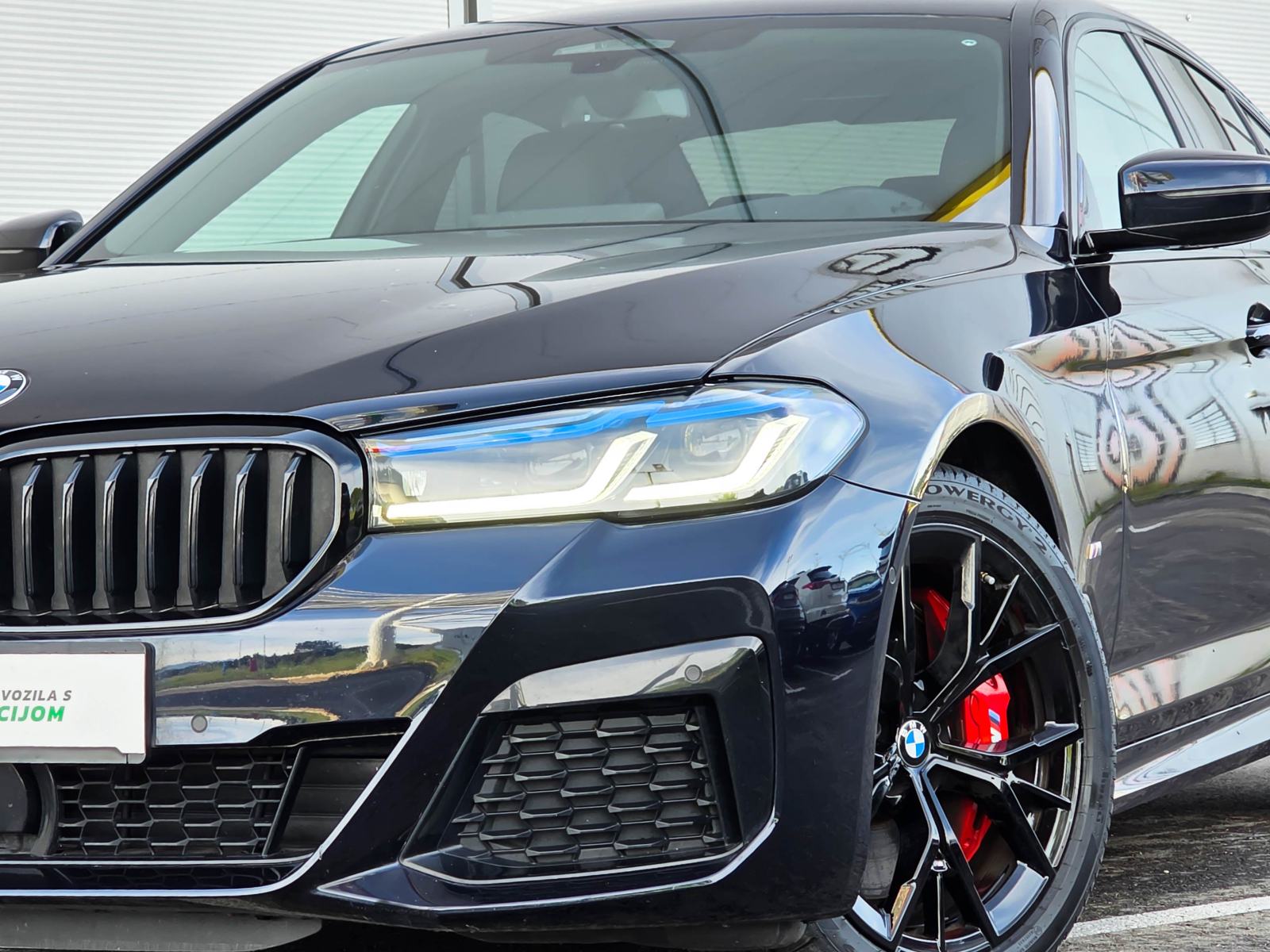 BMW 540d X-Drive M-Sport |Pano |HeadUp |H&K |Shadow |Laser |JAMSTVO, pogled izvana - slika 2