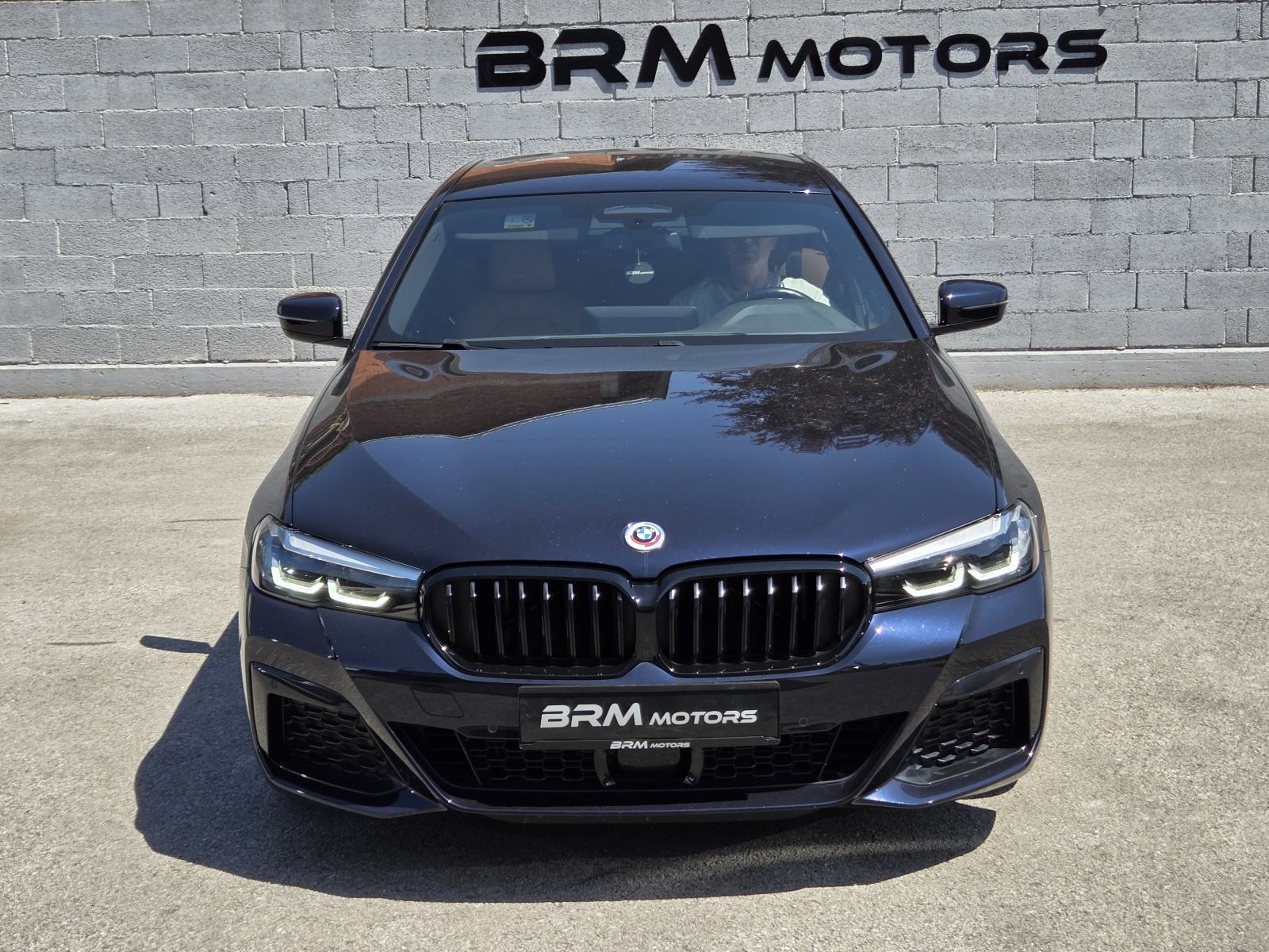 BMW serija 5 M540d Xdrive Msport paket II --2023.g.--28.700km--Novo, pogled izvana - slika 1