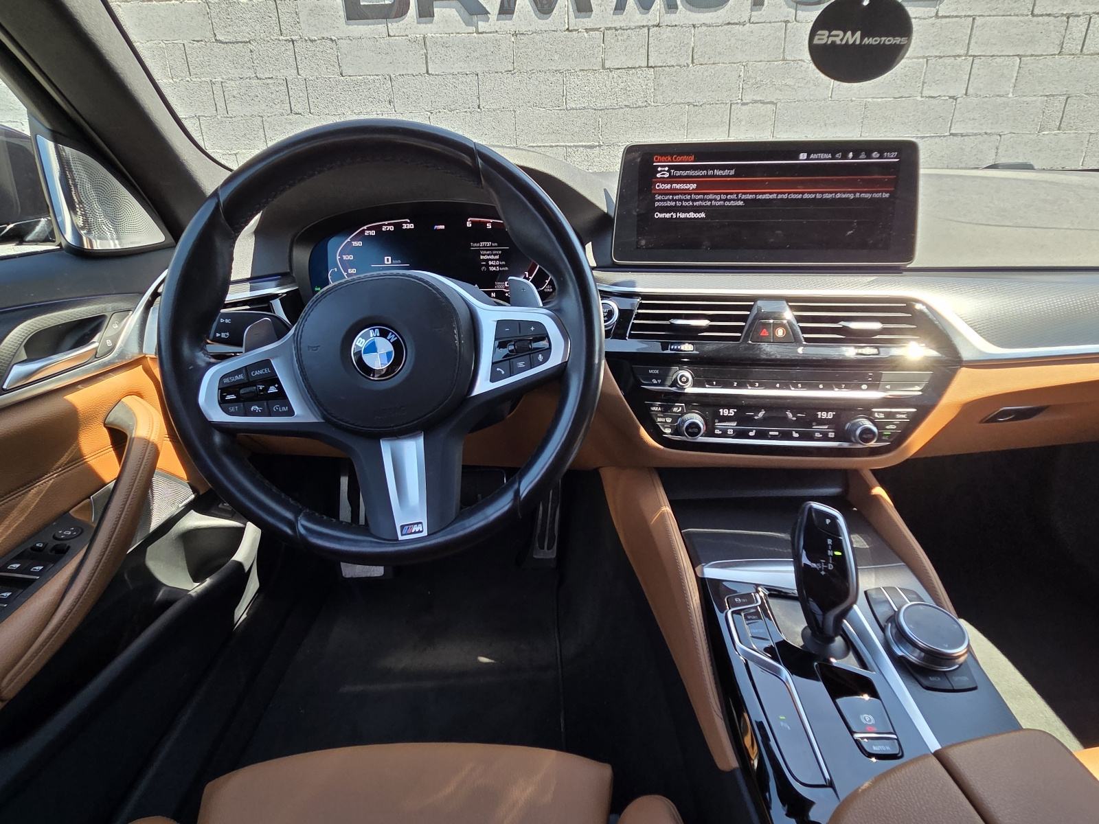 BMW serija 5 M540d Xdrive Msport paket II --2023.g.--28.700km--Novo, fotografija 15