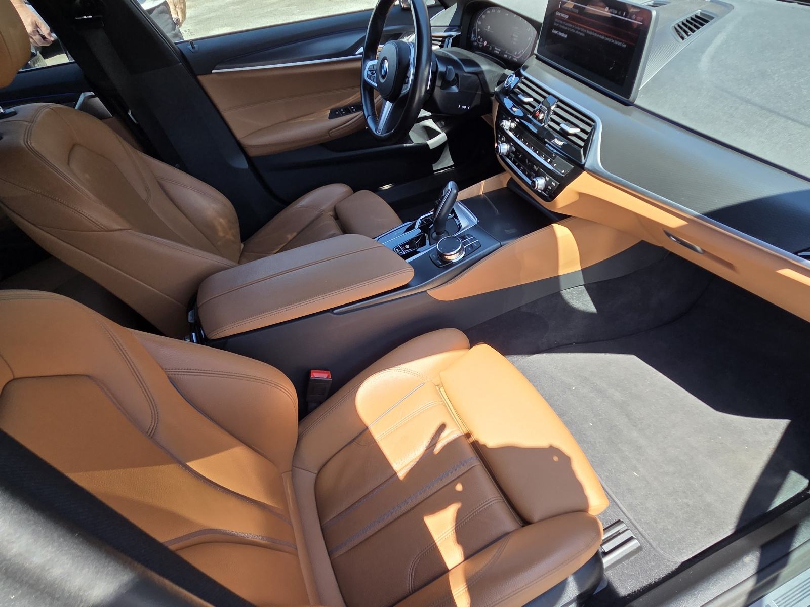 BMW serija 5 M540d Xdrive Msport paket II --2023.g.--28.700km--Novo, fotografija 16