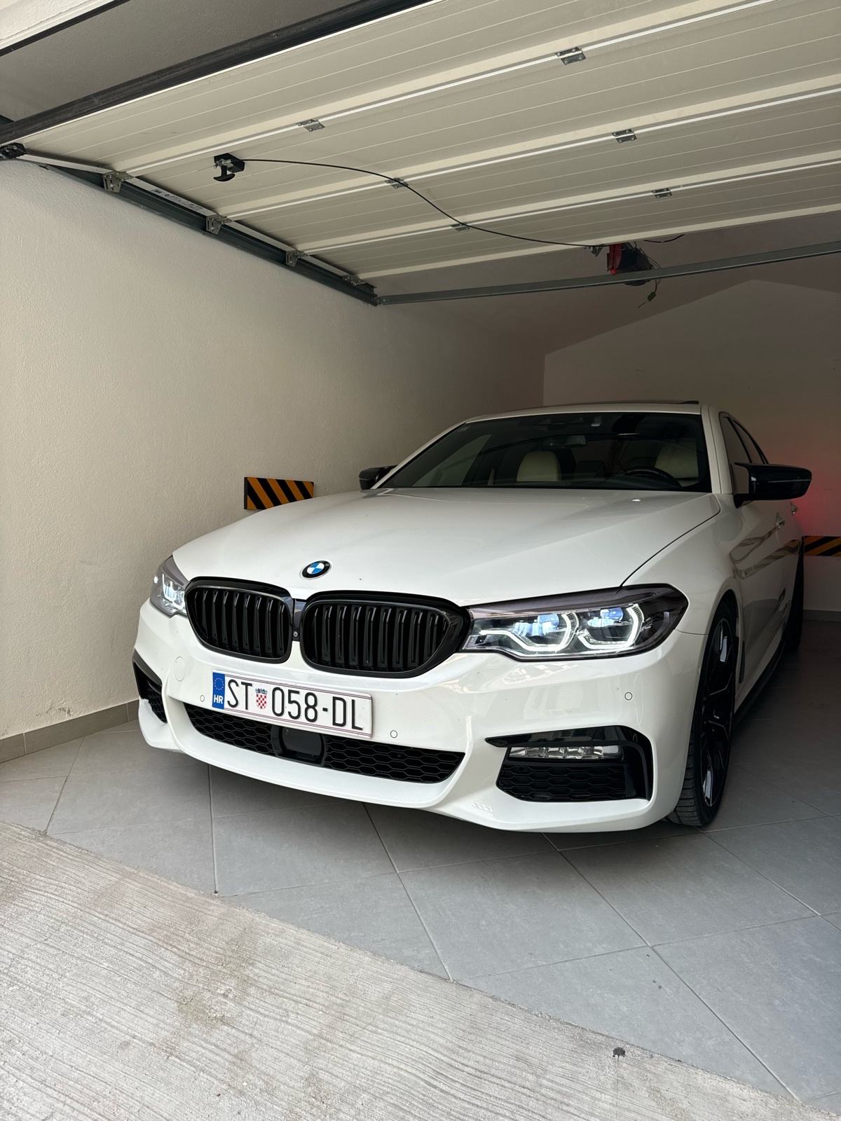 BMW serija 5 540i automatik, fotografija 2