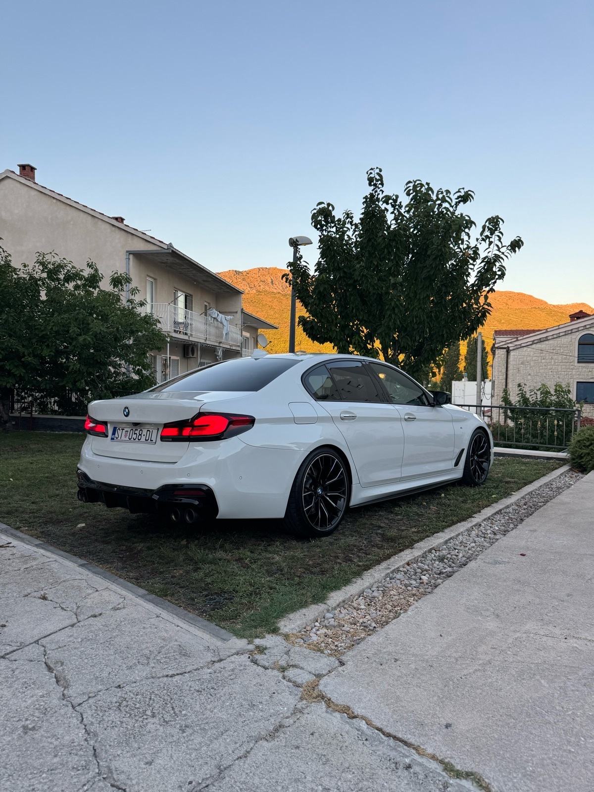 BMW serija 5 540i automatik, fotografija 8