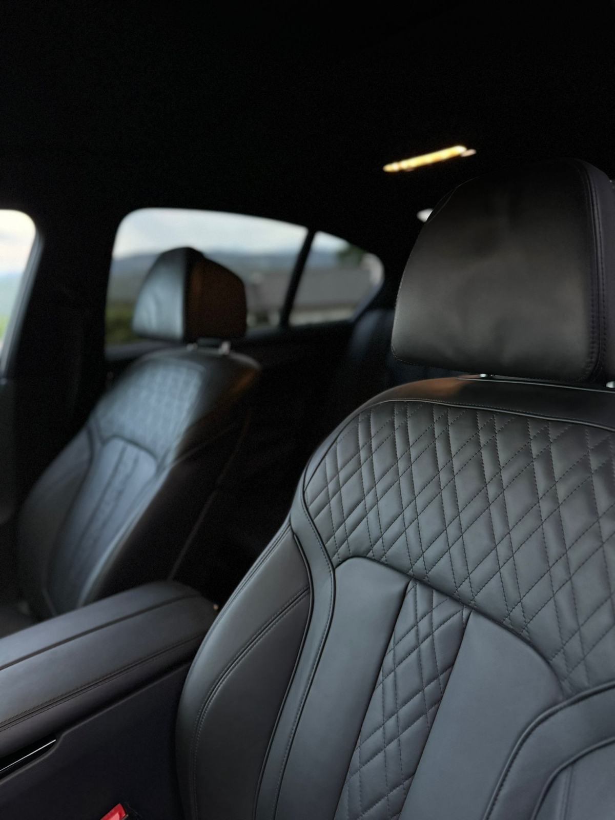 BMW 540xi -m paket visoko individualiziran- prvi vlasnik i novo stanje, fotografija 6