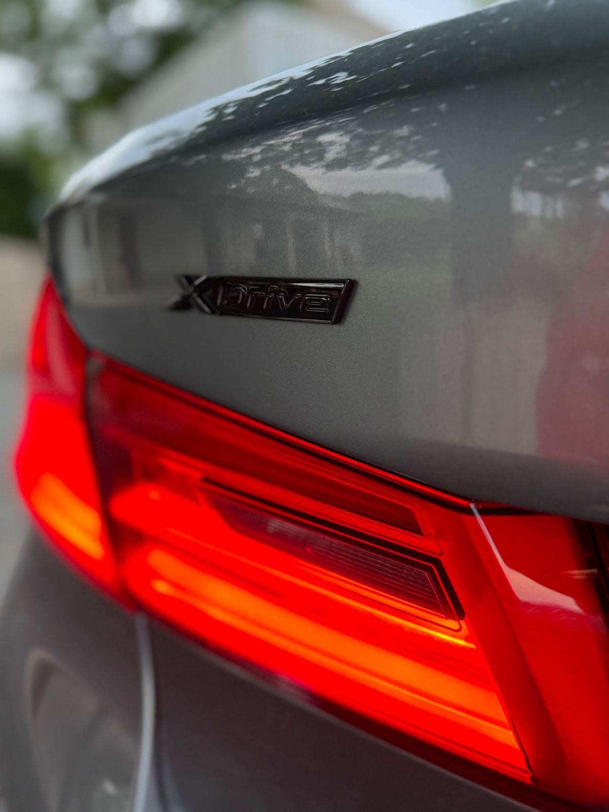 BMW 540xi -m paket visoko individualiziran- prvi vlasnik i novo stanje, fotografija 8