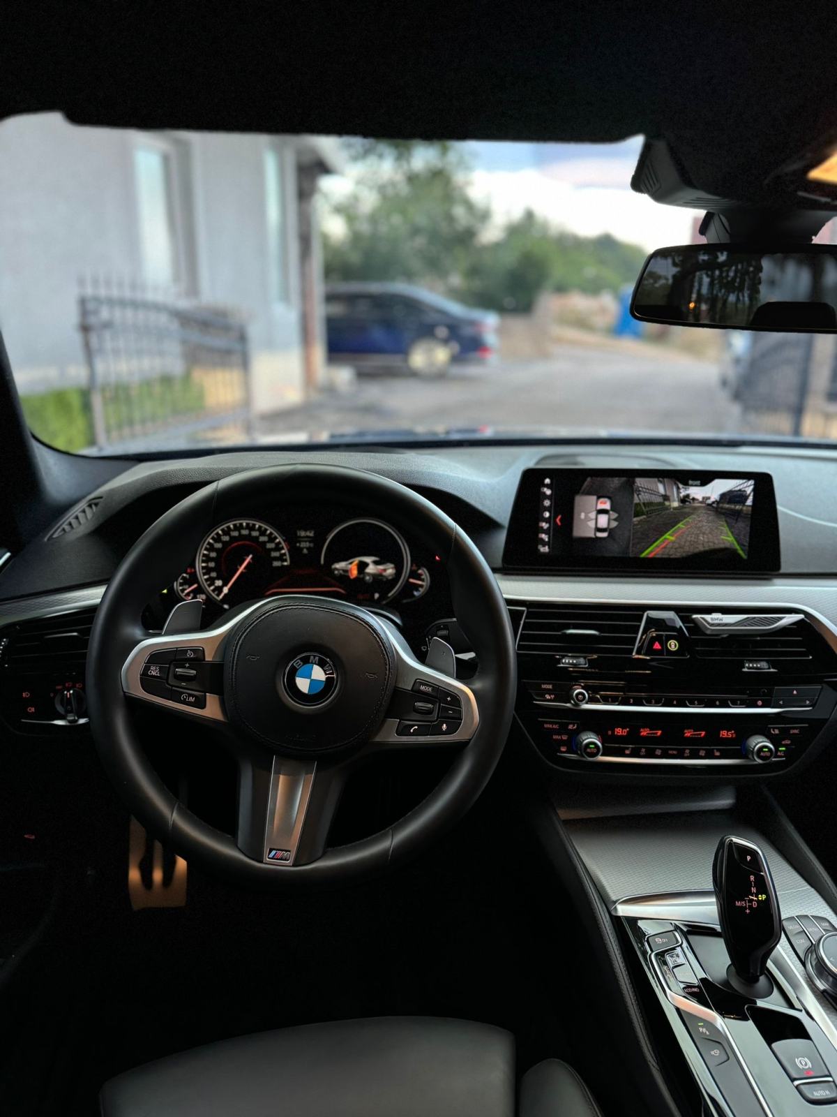 BMW 540xi -m paket visoko individualiziran- prvi vlasnik i novo stanje, fotografija 11