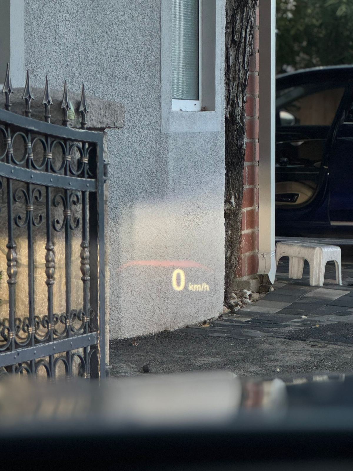 BMW 540xi -m paket visoko individualiziran- prvi vlasnik i novo stanje, fotografija 16
