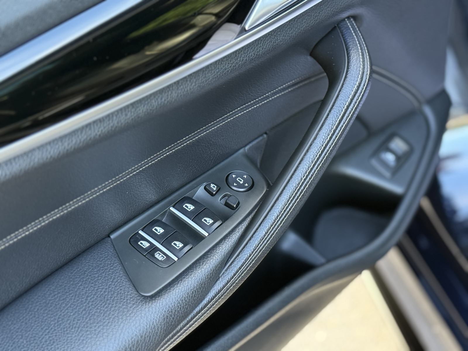 BMW G30 540i X-Drive M5 Look *340 KS* ŠIBER *LED ADAPTIVE*KOŽA*ALU 20, fotografija 9