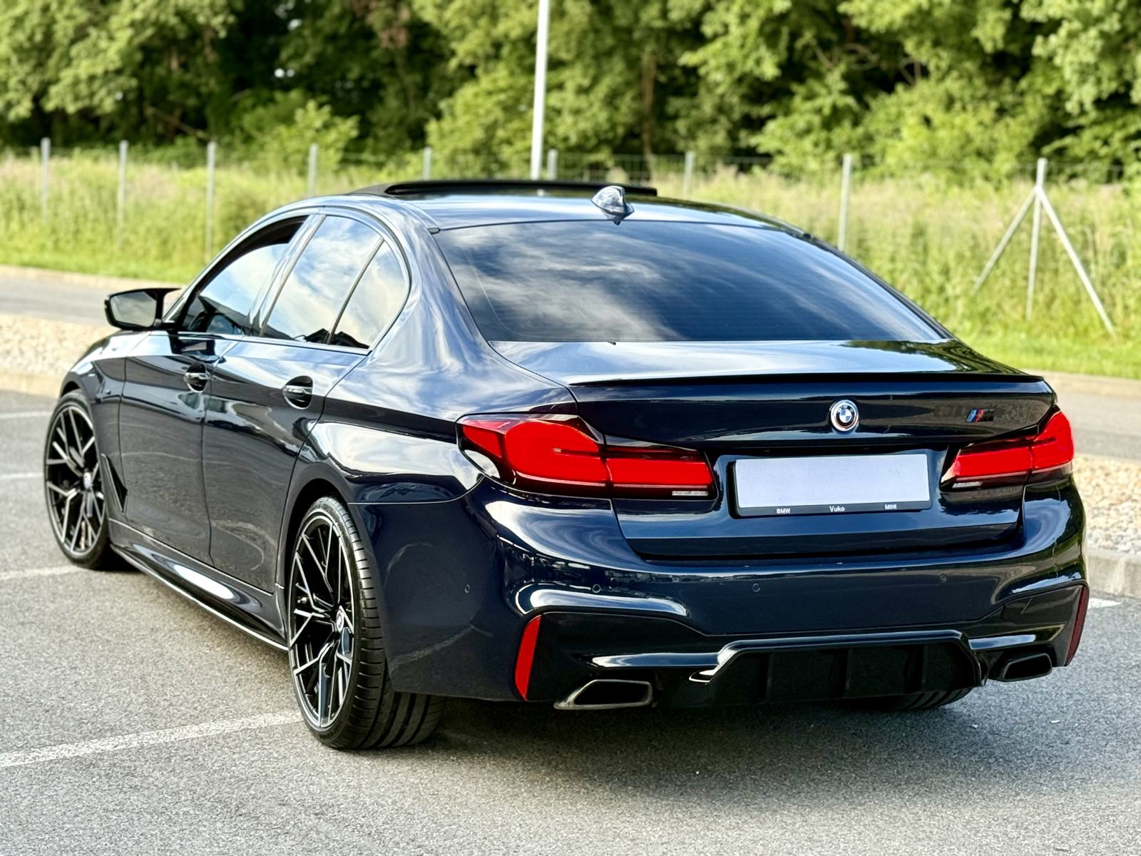 BMW G30 540i X-Drive M5 Look *340 KS* ŠIBER *LED ADAPTIVE*KOŽA*ALU 20, fotografija 3