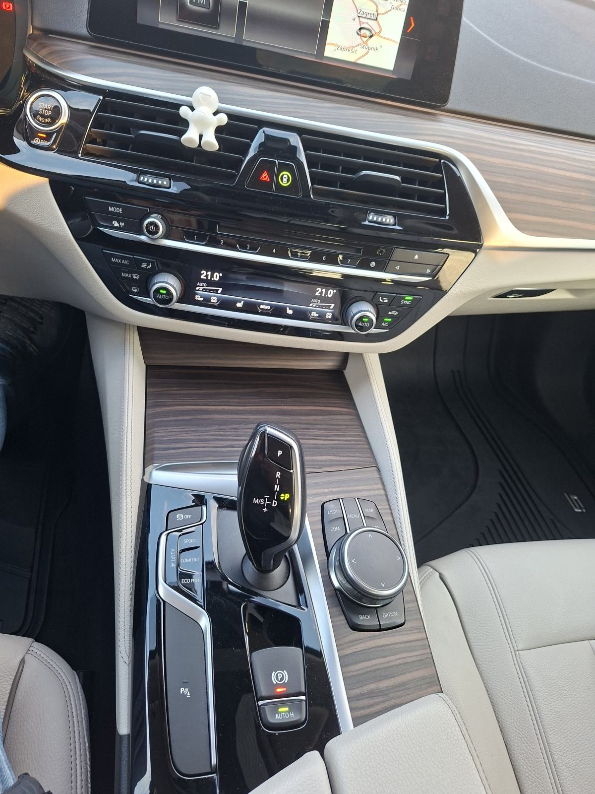 BMW serija 5 540 d xdrive automatik, fotografija 12
