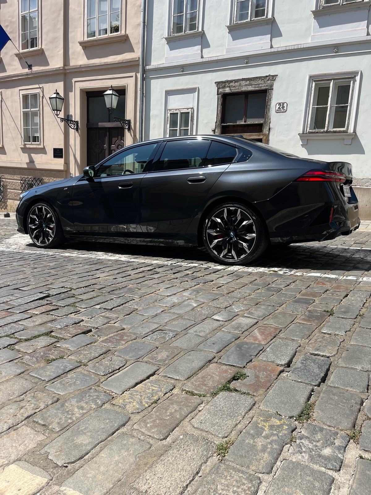 BMW serija 5 550e Xdrive M sport Pro, fotografija 6