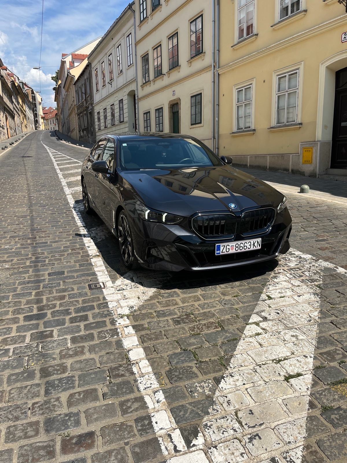 BMW serija 5 550e Xdrive M sport Pro, fotografija 9