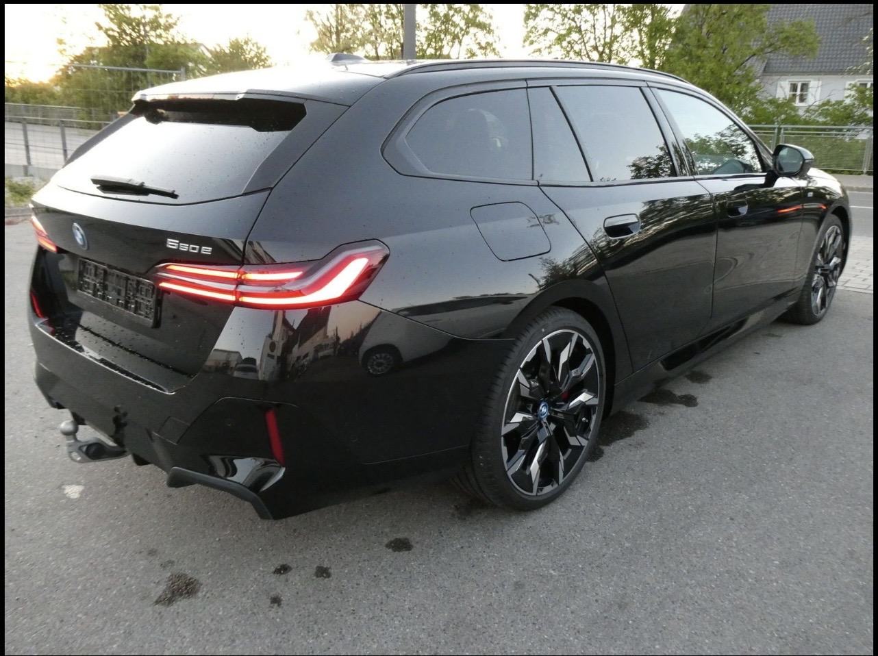 BMW serija 5 550e Xdrive Touring automatik M paket pro Full oprema, fotografija 6