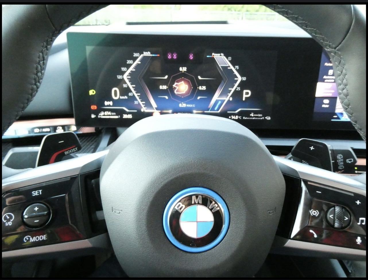 BMW serija 5 550e Xdrive Touring automatik M paket pro Full oprema, fotografija 17