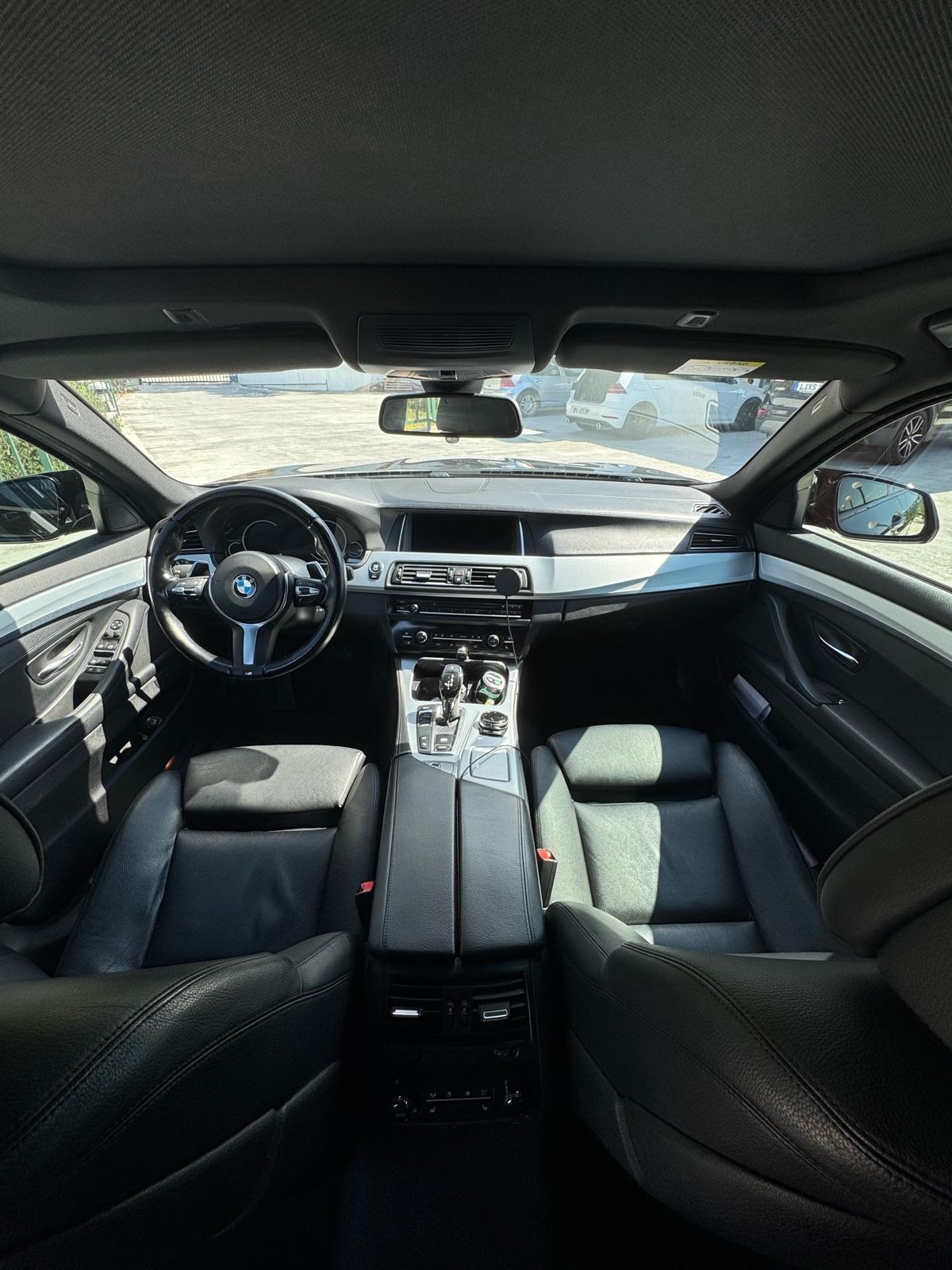 BMW serija 5 550i automatik, fotografija 13