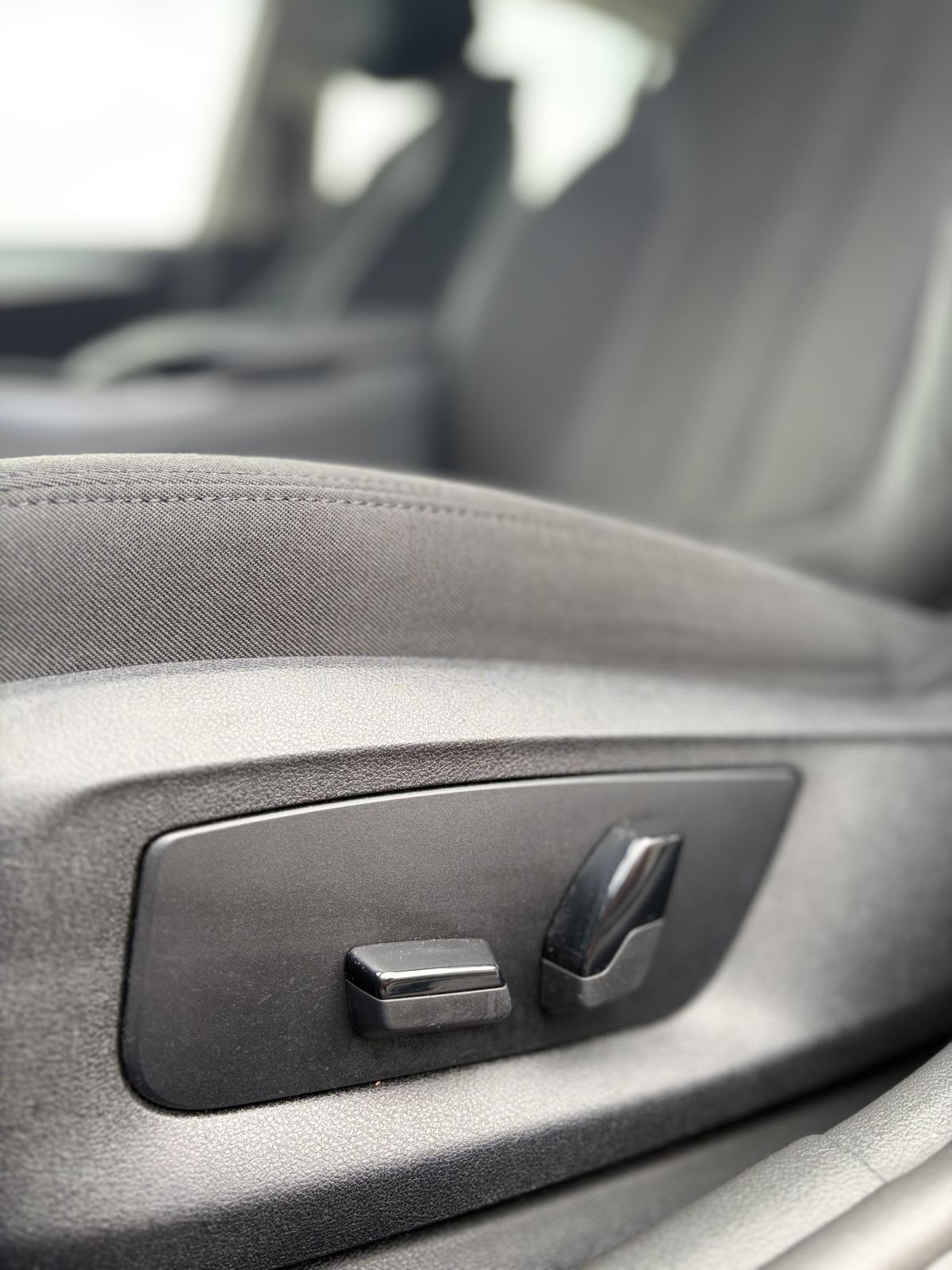 BMW serija 5 G30 520d automatik, fotografija 14