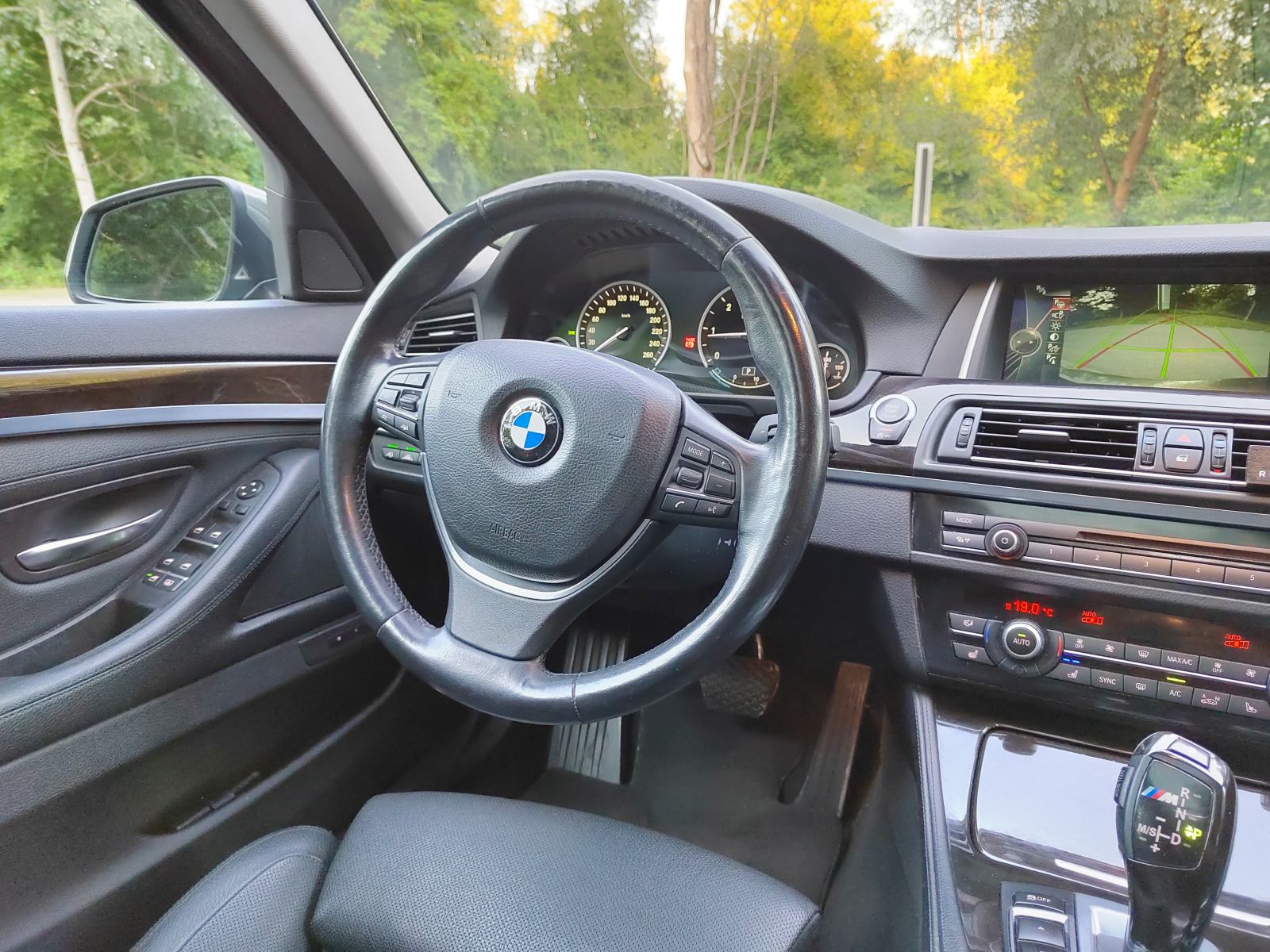 BMW serija 5 LCI 525d 12/26, fotografija 12