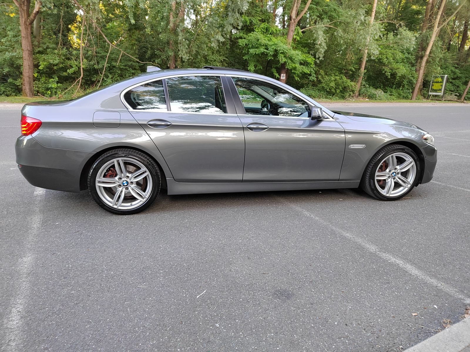BMW serija 5 LCI 525d 12/26, fotografija 6