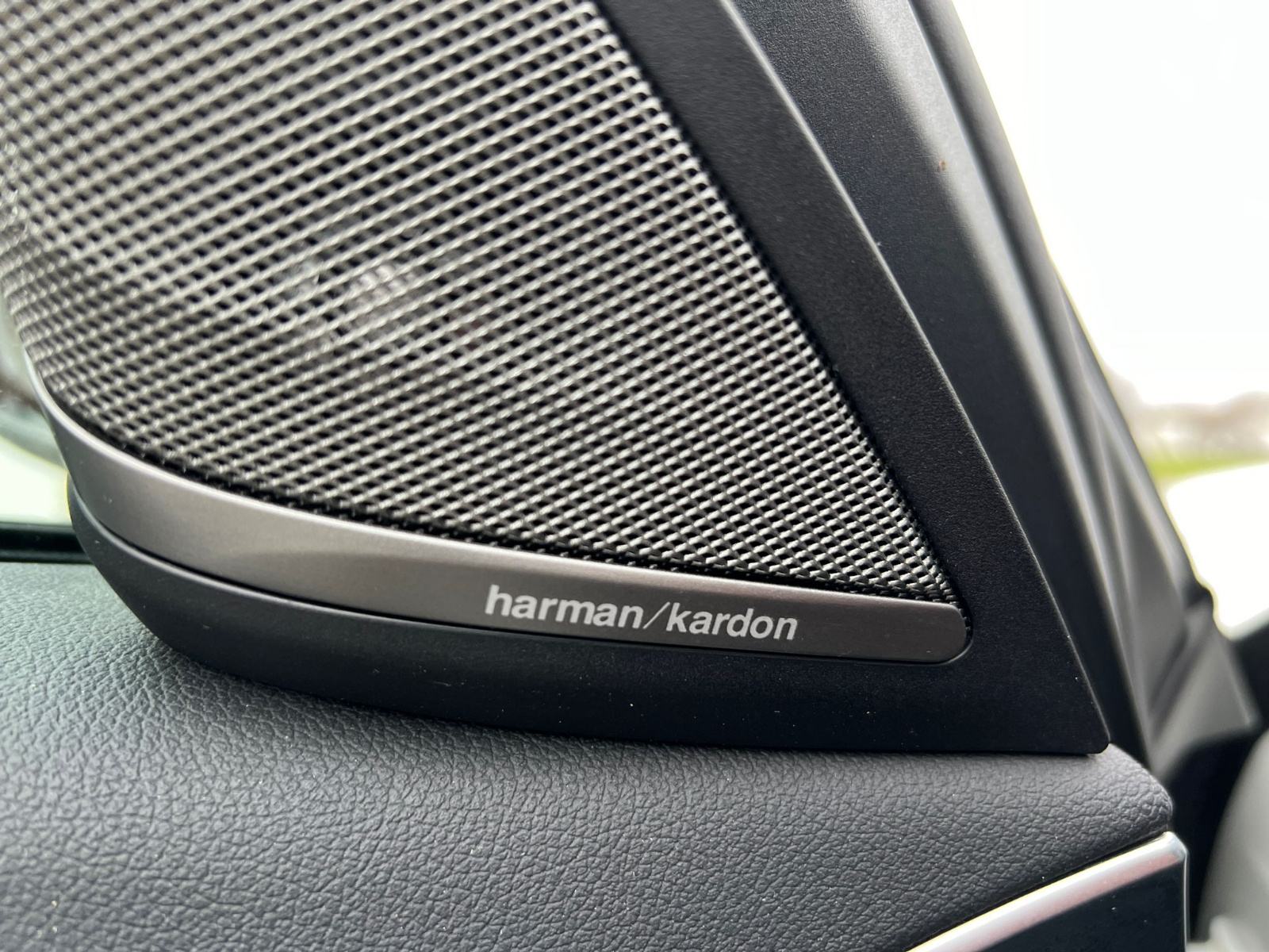 BMW serija 5 M550i, fotografija 12