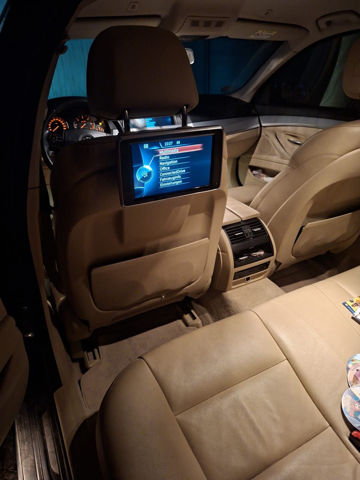 BMW serija 5 Touring 520d automatik+3xTV+koža, fotografija 14