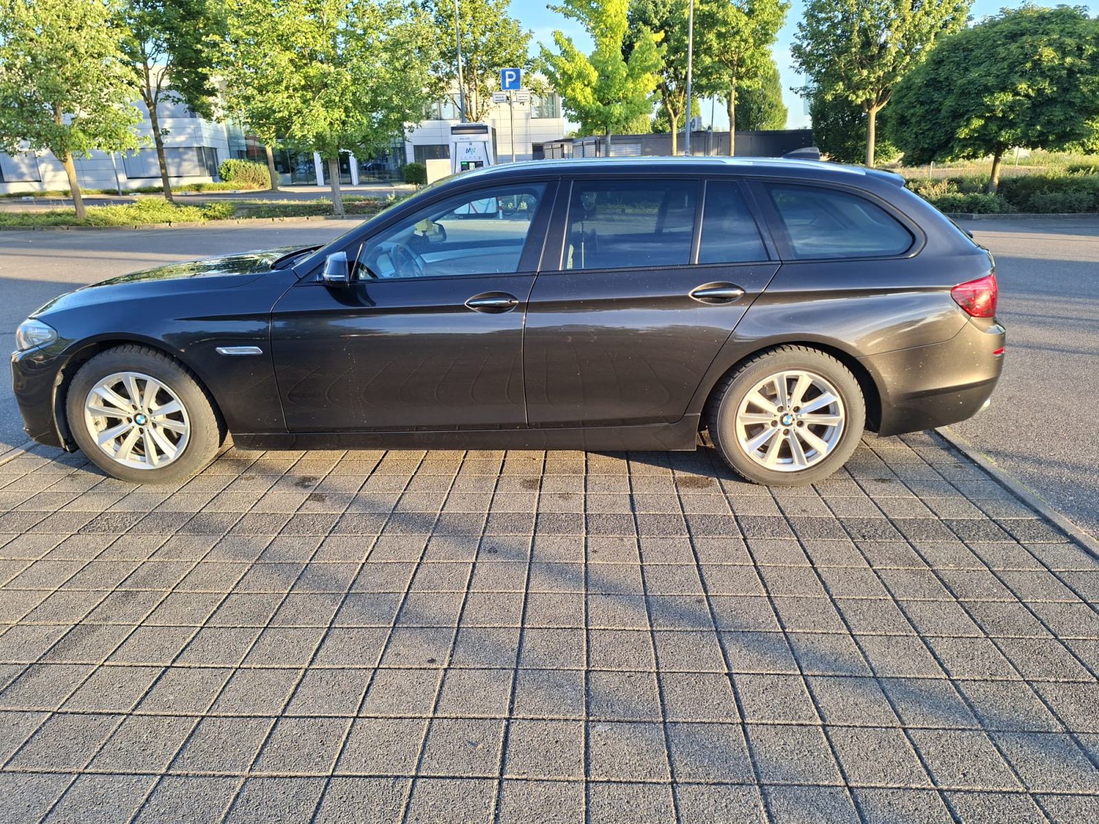 BMW serija 5 Touring 520d automatik+3xTV+koža, fotografija 2