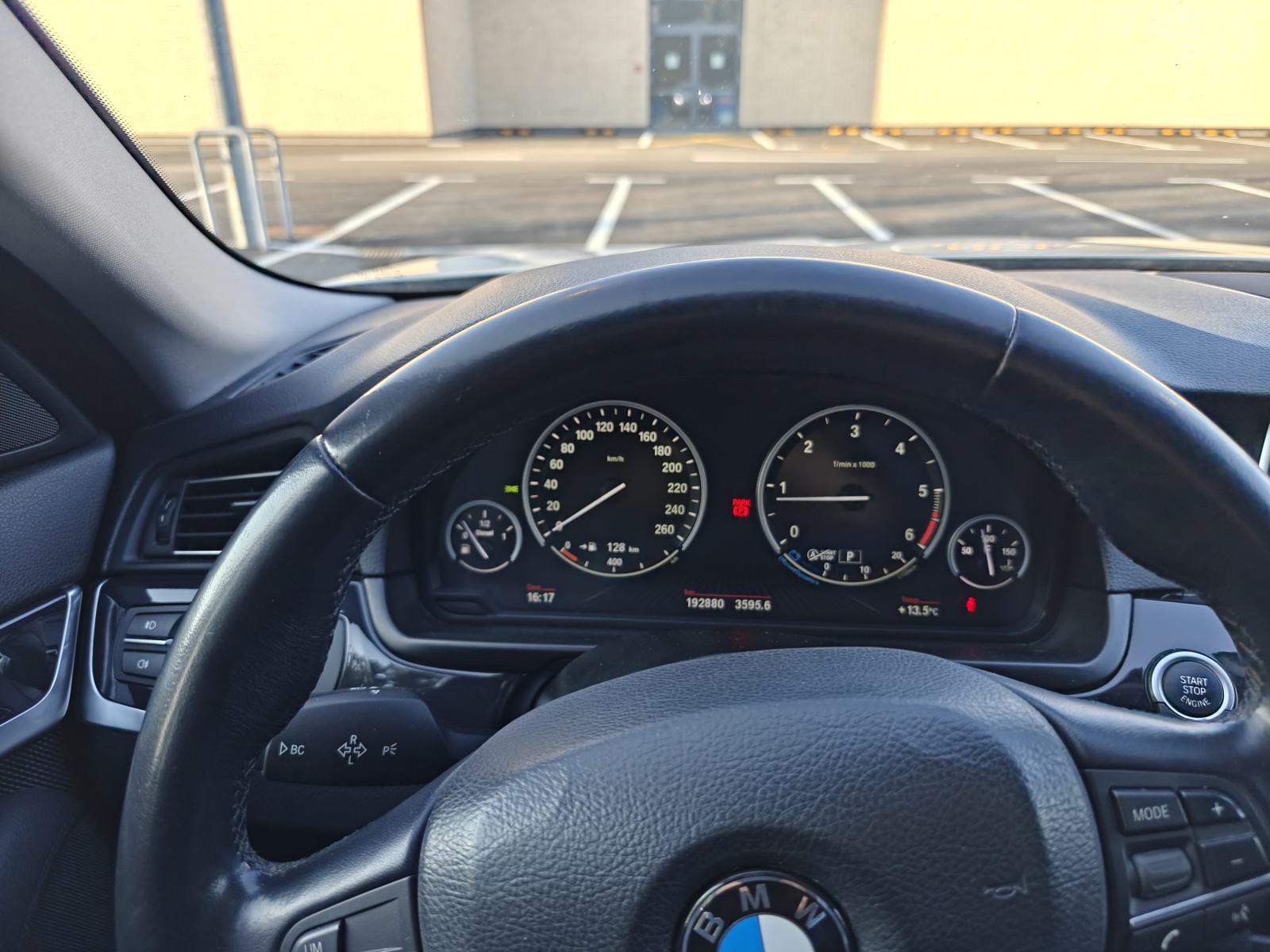 BMW F11 520d,8AT,B47, fotografija 15