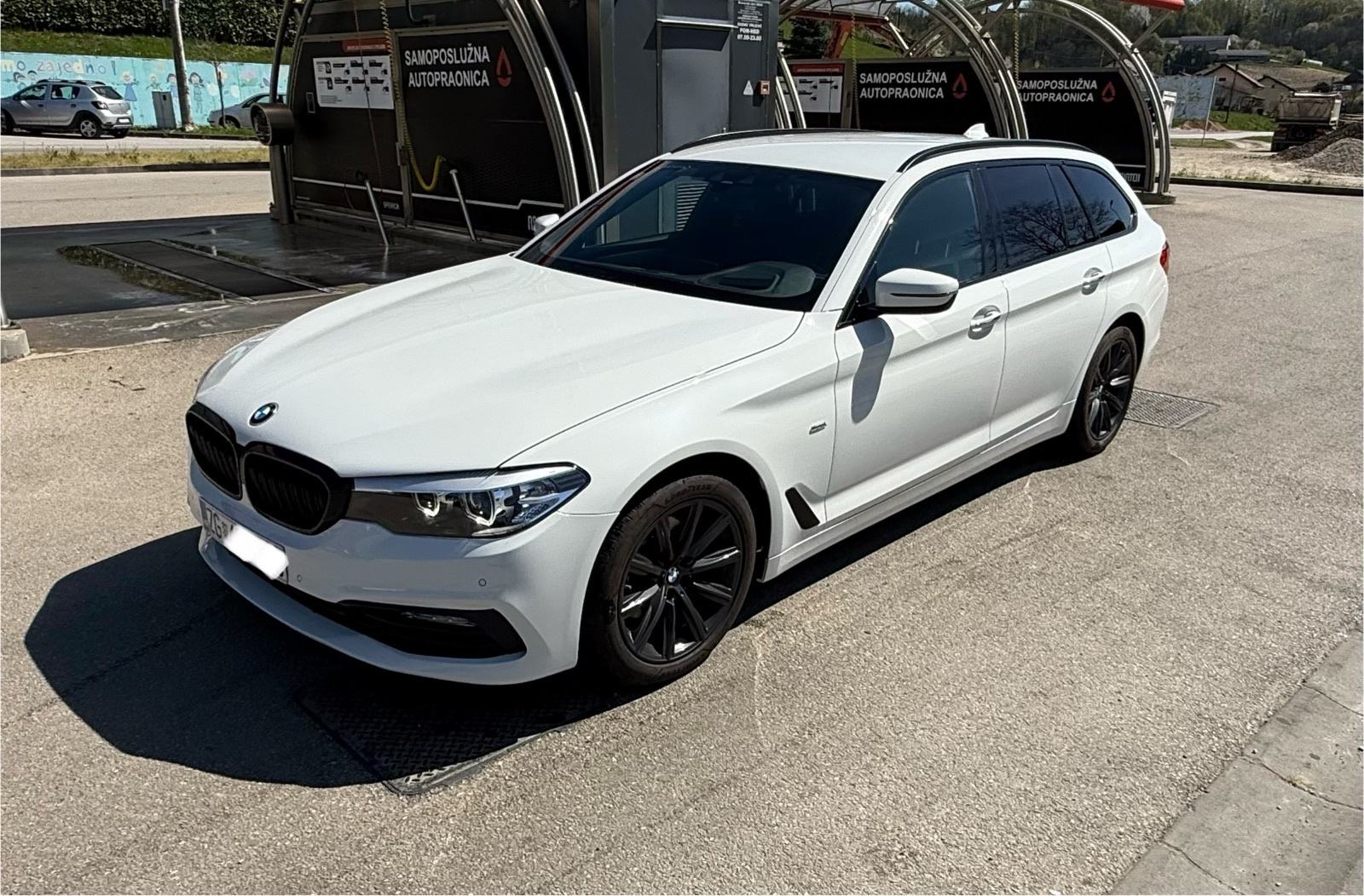 BMW serija 5 Touring 520d automatik, fotografija 1