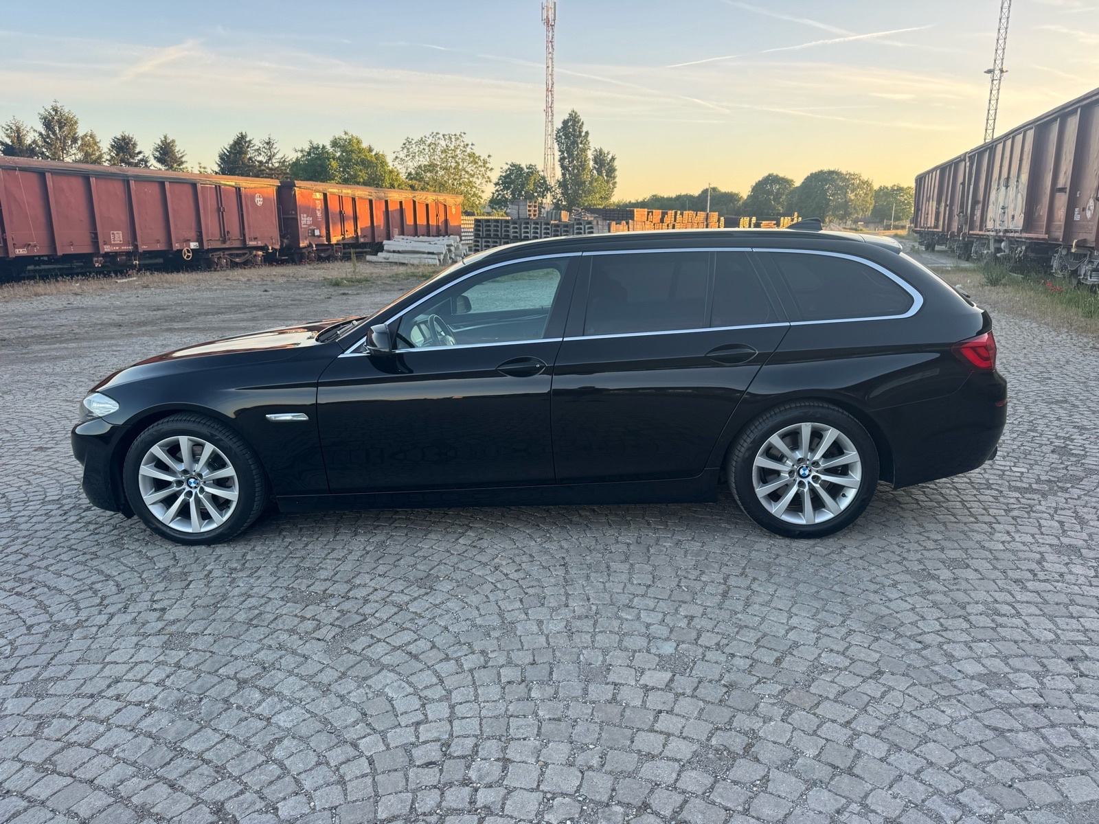 BMW serija 5 Touring 520d automatik, fotografija 2