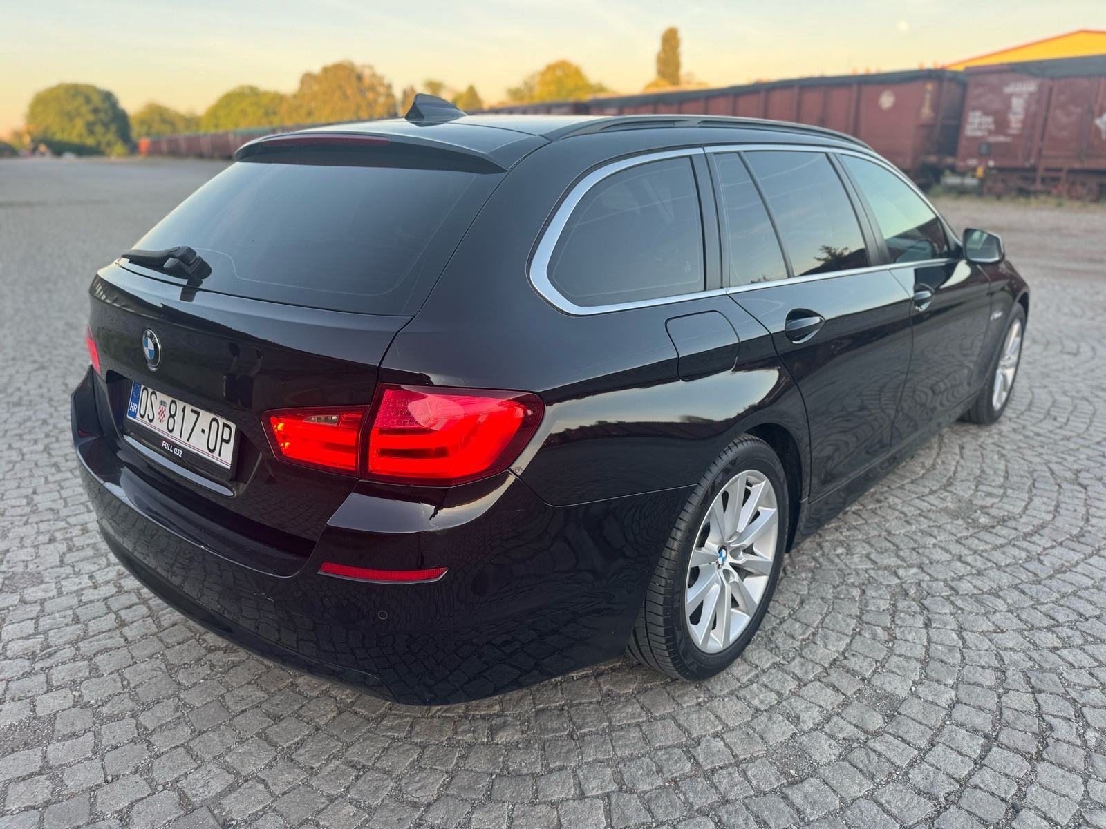 BMW serija 5 Touring 520d automatik, fotografija 5
