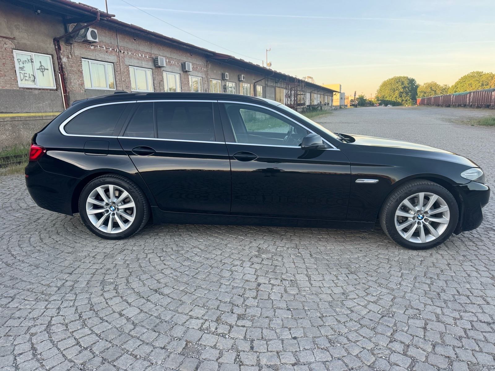 BMW serija 5 Touring 520d automatik, fotografija 6