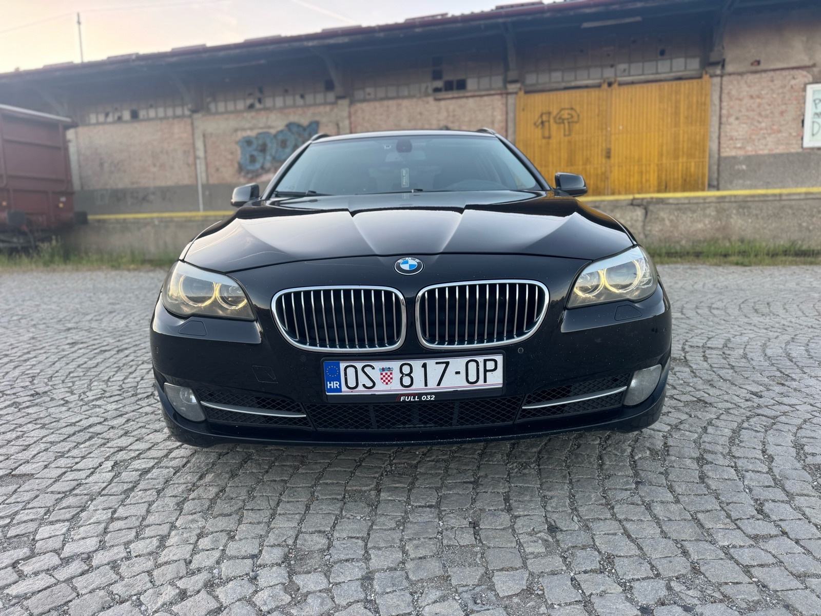 BMW serija 5 Touring 520d automatik, fotografija 8