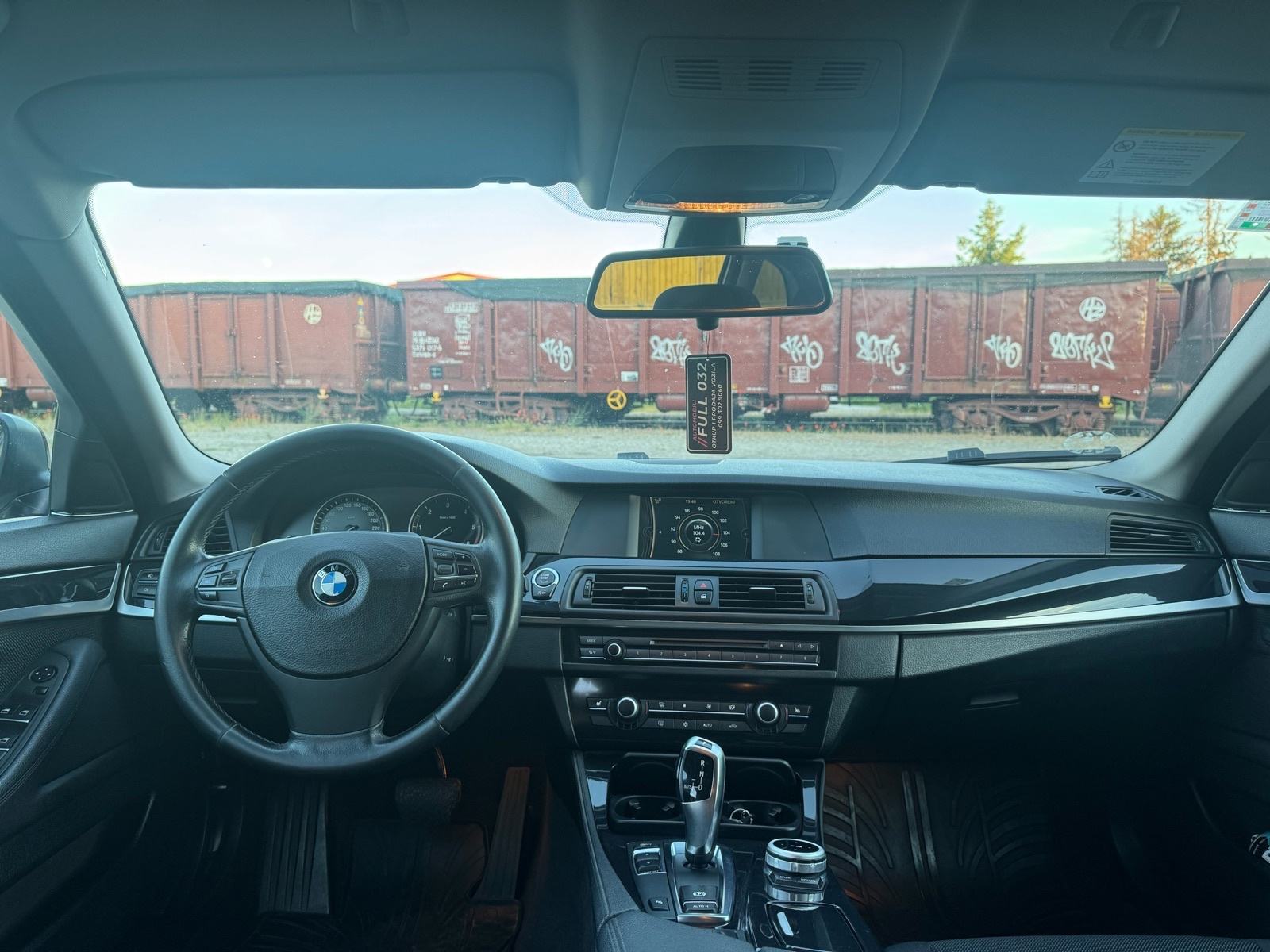 BMW serija 5 Touring 520d automatik, fotografija 9